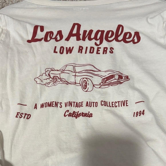 Old Navy Cream Graphic Tee with Red Print - Picture 3 of 3